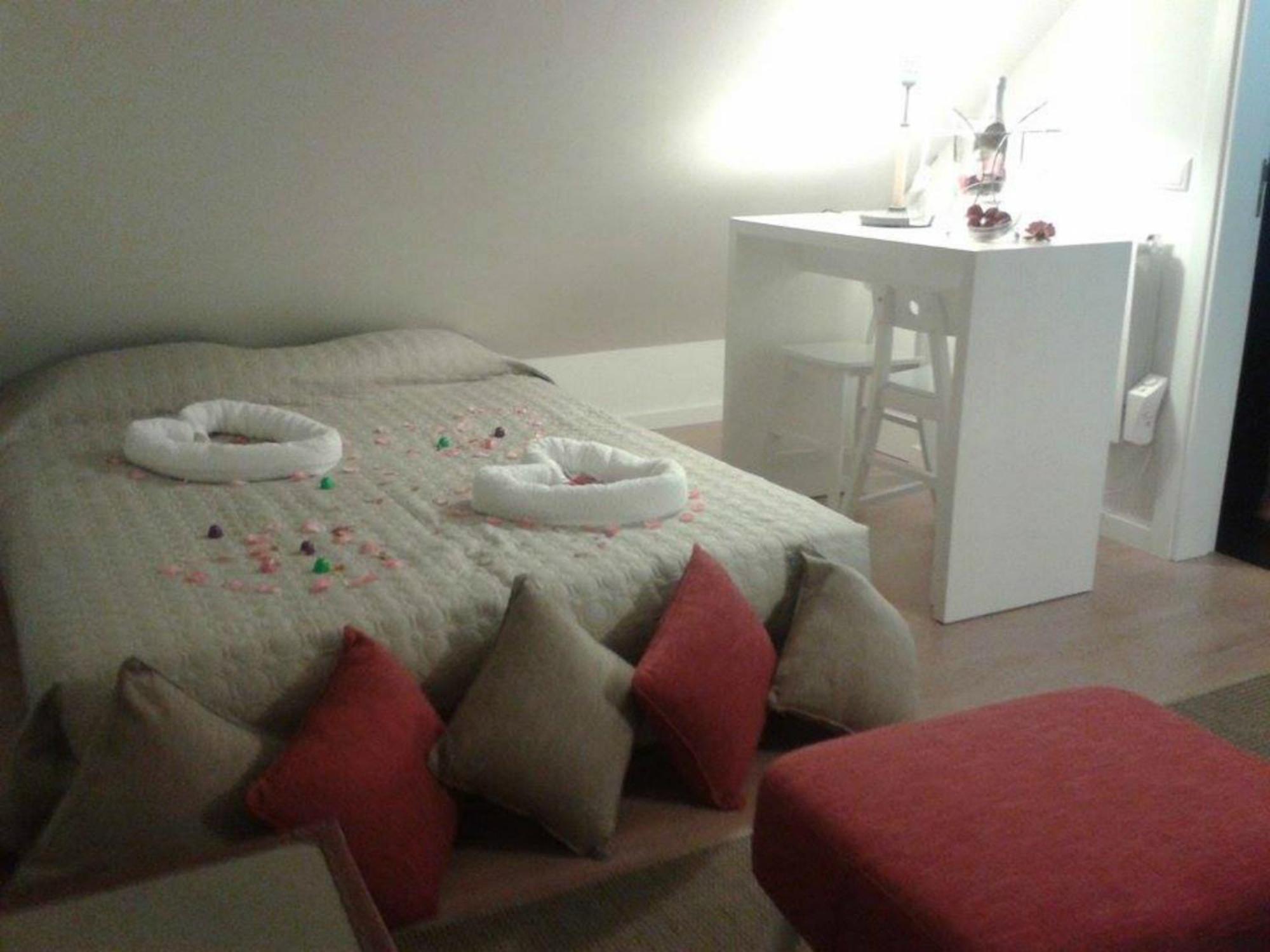 Brown House Villa Geres Room photo