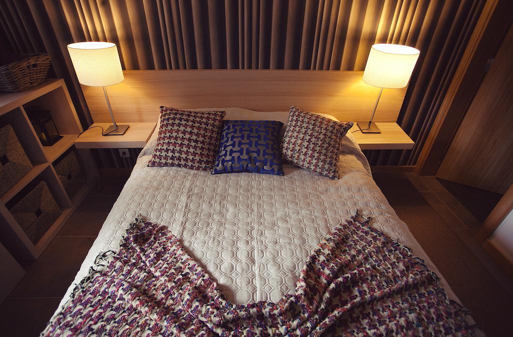 Brown House Villa Geres Room photo