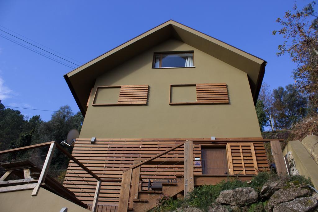 Brown House Villa Geres Exterior photo